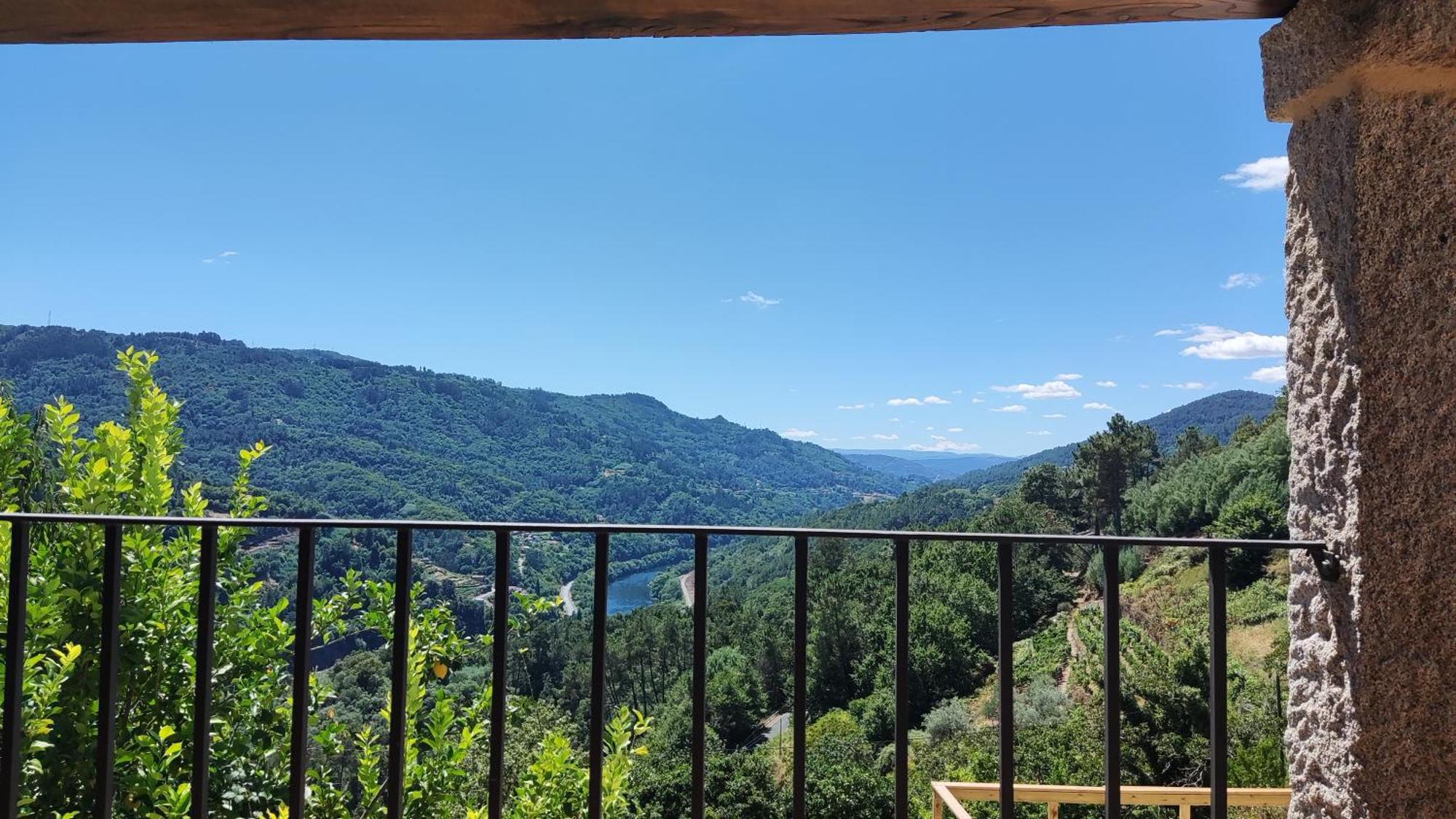 Xiravai-Ribeira Sacra Villa Peares Bagian luar foto